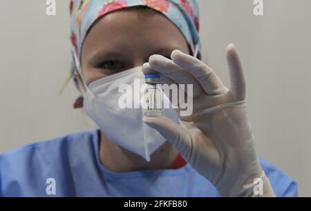 Busto Arsizio Malpensa Fiere, Italia Johnson e Johnson di Janssen il vaccino in una sola dose i primi centri di vaccinazione dei sette Laghi. Nella foto: Johnson e Johnson di Janssen il vaccino Foto Stock