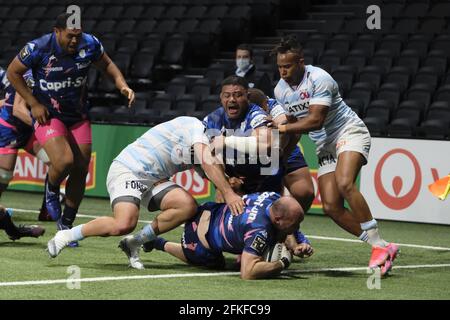 Nanterre, Hauts de Seine, Francia. 1 maggio 2021. Stade Francais Flanker ANTOINE BURBAN ha provato la sua squadra durante il Campionato Francese di rugby Top 14 tra Racing 92 e Stade Francais allo stadio Jean Bouin di Parigi - Francia.Stade Francais ha vinto 35:29 Credit: Pierre Stevenin/ZUMA Wire/Alamy Live News Foto Stock