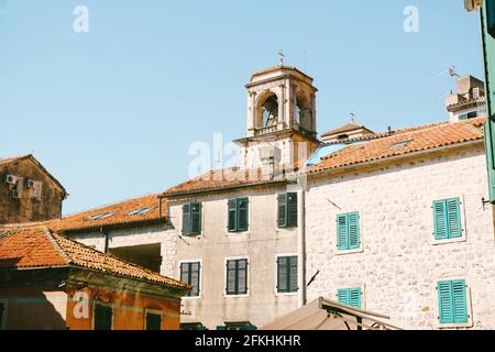 Cappella della torre della Cattedrale di San Tryphon nel centro storico di Kotor in Montenegro Foto Stock