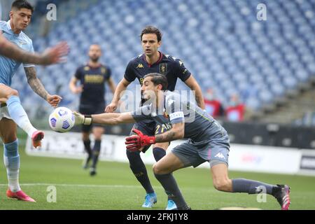 Roma, Italia. 02 maggio 2021. ROMA, Italia - 02.05.2021: PERINI in azione durante la Serie Italiana UNA partita di calcio campionato 2021 tra SS LAZIO vs GENOVA allo stadio Olimpico di Roma. Credit: Agenzia fotografica indipendente/Alamy Live News Foto Stock