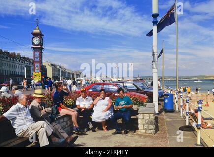 Weymouth Promenade in estate, Dorset, Inghilterra, Regno Unito. Circa anni '80 Foto Stock