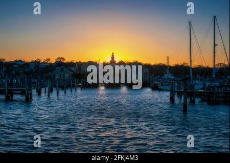 Pontile diritta in una posizione calma e tranquilla giornata di sole in Nantucket Island Foto Stock