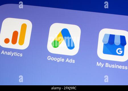 Ostersund, Svezia - Marte 8, 2021: Google Ads, Analytics e le icone delle app My Business. Google è un'azienda americana di tecnologia. Foto Stock