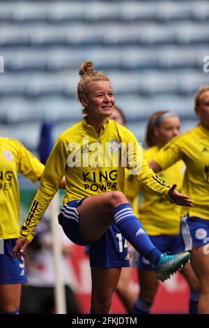 LEICESTER, REGNO UNITO. 2 MAGGIO. Esmee De Graaf di Leicester City si riscalda in vista della partita fa Women's Championship tra Leicester City e Charlton Athletic al King Power Stadium di Leicester domenica 2 maggio 2021. (Credit: James HolyOak | MI News) Credit: MI News & Sport /Alamy Live News Foto Stock