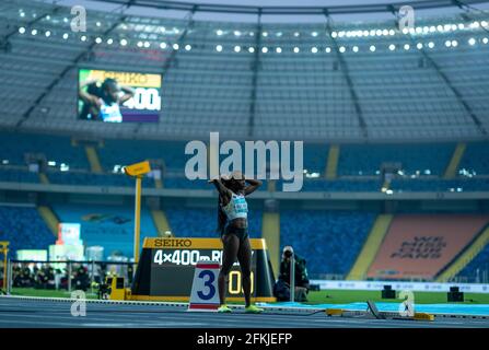 Stadio Slesiano, Chorzow, Polonia. 1 maggio 2021. World Athletics Relays 2021. Giorno 1; Cynthia Bolingo pre gara per il Belgio nelle 4 x 400 riscaldatori credito: Action Plus Sport/Alamy Live News Foto Stock