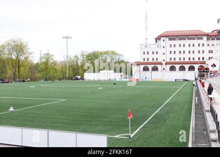 Montclair, Stati Uniti d'America. 01 Maggio 2021. Vista generale all'interno dello stadio durante la partita della National Womens Soccer League tra il Gotham FC e il Racing Louisville FC al Pittser Field di Montclair, New Jersey, Stati Uniti d'America. Credit: SPP Sport Press Photo. /Alamy Live News Foto Stock