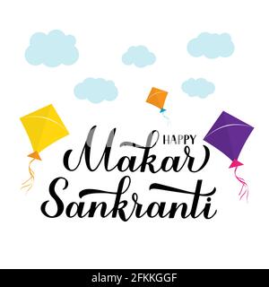 Calligrafia Makar Sankranti scritta a mano con aquiloni colorati isolati su bianco. Biglietto d'auguri per le festività indiane. Festa indù del solstizio invernale. VEC Illustrazione Vettoriale