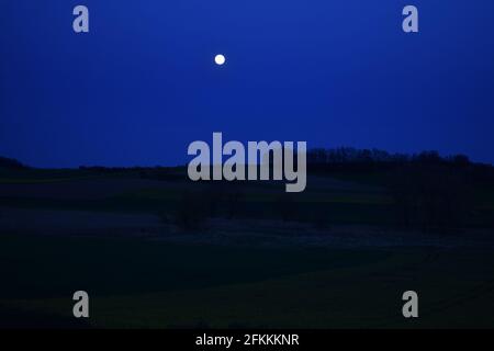 Luna piena su Thürer Wiesen Foto Stock