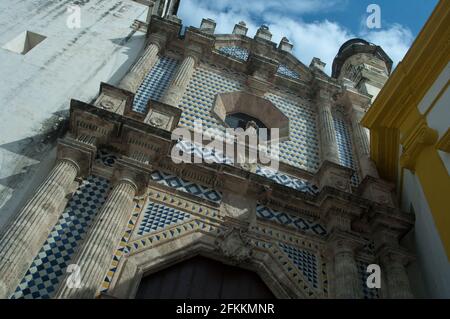 El antiguo templo de san José fue coemnzado a construir Por los jesuitas en el siglo XVIII con cantera y sahcab la obra se interrumpió por la expulsió Foto Stock