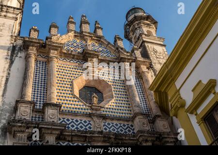 El templo de San José en Campeche uno de los más bellos de la ciudad por su fachada de un modesto estilo barroco en el que resalta el uso de azulejos Foto Stock