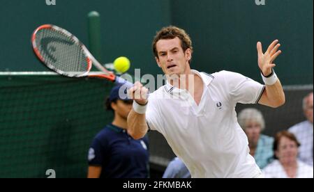 WIMBLEDON 2009 7° GIORNO. 29/6/09. ANDY MURRAY V STANISLAS WAWRINKA. IMMAGINE DAVID ASHDOWN Foto Stock