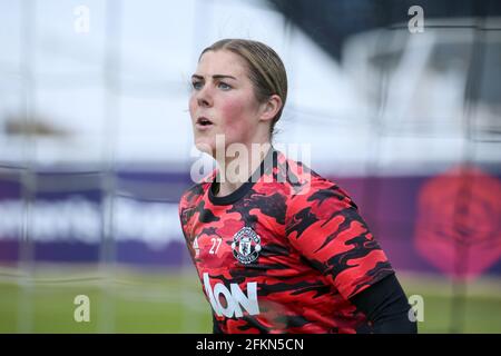 Bath, Regno Unito. 02 maggio 2021. Mary Earps (27 Manchester United) si riscalda durante il gioco WSL tra Bristol e Manchester United a Twerton Park a Bath, Inghilterra Credit: SPP Sport Press Photo. /Alamy Live News Foto Stock