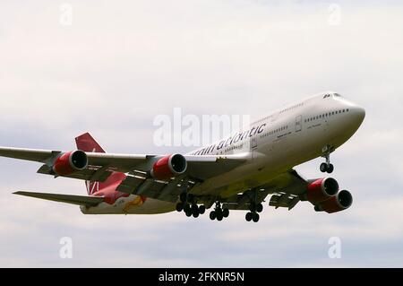 Virgin Atlantic Airways Boeing 747 Jumbo Jet in esposizione al Biggin Hill Airshow 2009. G-VFAB Lady Penelope, dipinto con speciale programma anniversario Foto Stock