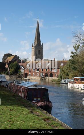 Vista della chiesa di St. Helen. Abingdon - sul Tamigi, Oxfordshire Foto Stock