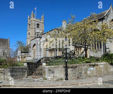 La chiesa della cattedrale di Sant'Andrea a Plymouth. Bombardata durante la seconda guerra mondiale è stata rinata nel 1951. Un appello del Resurgam 60 mira a raccogliere fondi per interventi urgenti di ristrutturazione Foto Stock