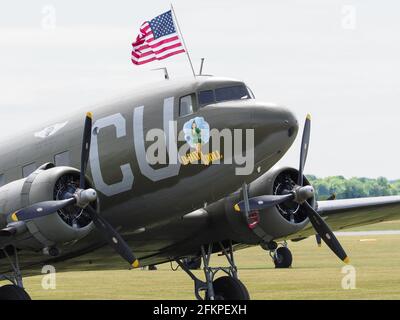 DC-3 all'evento Daks Over Normandy a IWM Duxford, giugno 2019 Foto Stock