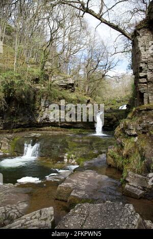 Cascata a tre livelli sul Four Falls Trail in Galles Foto Stock