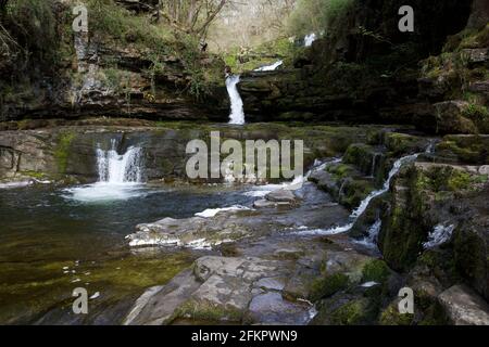 Cascata a tre livelli sul Four Falls Trail in Galles Foto Stock