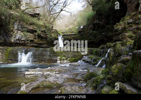 Cascata a tre livelli sul Four Falls Trail in Galles Foto Stock