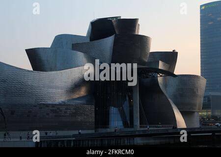 Museo Guggenheim di Bilbao, Spagna di Frank Gehry Foto Stock