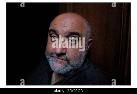 Alexei Sayle nel Russel Hoyel a London.pic David Sandison 26/8/2003 Foto Stock