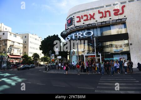 Dizengoff nel centro di Tel Aviv. Foto Stock