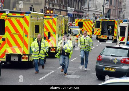 Incidente alla stazione di Aldgate East. 7/7/05 Foto di Gavin Rodgers/Pixel8000 Foto Stock