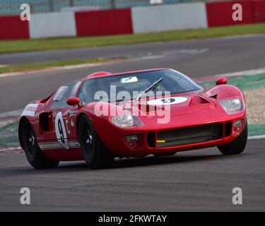 Richard Meins, Chris Lillingston-Price, Ford GT40, Amon Cup per GT40s, Donington Historic Festival, Donington Park, Inghilterra, maggio 2021. Foto Stock