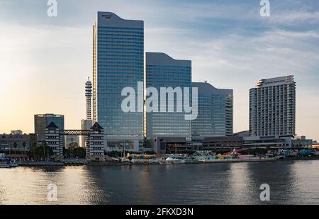 Skyline di Yokohama. Area di Minato Mirai 21. Giappone. Foto Stock