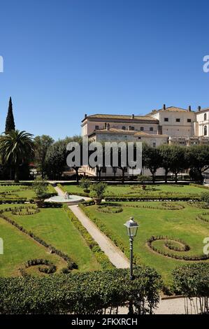 Italia, Roma, Palazzo Barberini, giardini Foto Stock