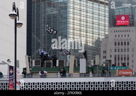 Hong Kong, Cina, 12 gennaio 2020, i manifestanti volano bandiere di indipendenza a Edimburgo durante un raduno pro-democrazia. Foto Stock