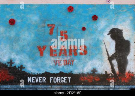 Ve Day 75 Years Street Art, New Ferry, Wirral, Regno Unito Foto Stock