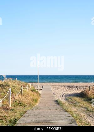 Castelldefels spiaggia, piccola città vicino a Barcellona Foto Stock