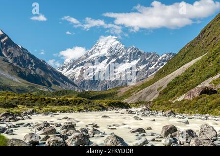 Famoso Monte Cook dal circuito di Hooker Valley, Isola del Sud della Nuova Zelanda Foto Stock