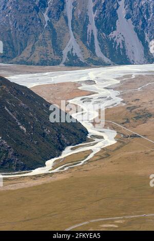 Vista panoramica della valle di Hooker dalla Mueller Hut Route, dal Parco Nazionale del Monte Cook, Isola Sud della Nuova Zelanda Foto Stock