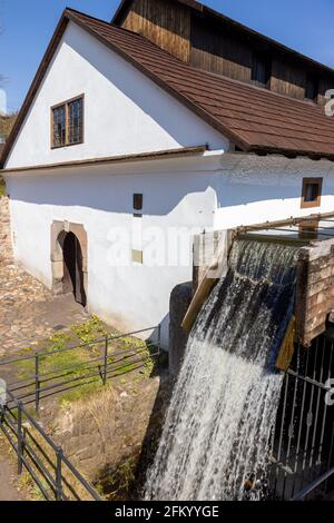 Stredoveky vodni hamr Dobriv u Rokycan, Plzensky kraj, Ceska republika / martello d'acqua medievale Dobriv u Rokycan, Plzensky kraj, repubblica Ceca Foto Stock