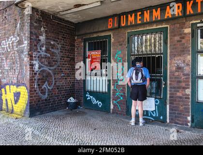 S Wernerwerk. Stazione ferroviaria S-bahn abbandonata sulla linea Siemensbahn costruita nel 1927-1929 da Siemens & Halske - Siemensstadt, Spandau, Berlino Foto Stock