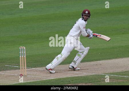 Ben Foakes in batting azione per Surrey durante Essex CCC vs Surrey CCC, Specsaver County Championship Division 1 Cricket presso il Cloudfm County Ground Foto Stock