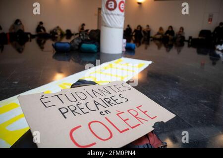 Gli studenti occupano un edificio, un'azione di alcune decine di studenti della Federazione degli studenti francofoni (FEF - Federation des Etudiants Francofone) Foto Stock