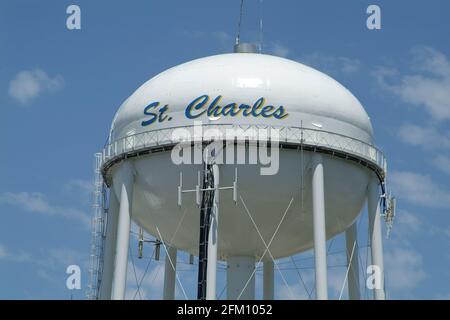 ST. CHARLES, STATI UNITI - 04 giu 2006: La torre dell'acqua a St. Charles Missouri sulla prima Capitol Drive. Foto Stock