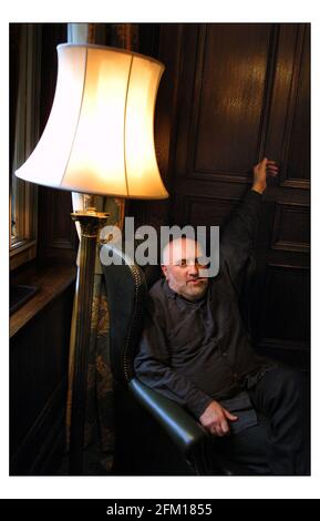 Alexei Sayle nel Russel Hoyel a London.pic David Sandison 26/8/2003 Foto Stock