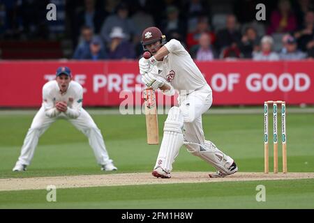 Ben Foakes in batting azione per Surrey durante Essex CCC vs Surrey CCC, Specsaver County Championship Division 1 Cricket presso il Cloudfm County Ground Foto Stock