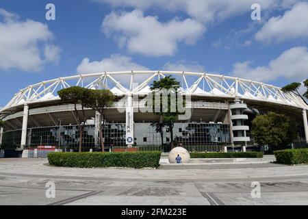 Foto IPP/Roberto Ramaccia Roma 5/05/2021 Stadio Olimpico pre Euro 2020-2021 Nella foto lo stadio Olimpico con i mosaici e la fontana del globo Italia Foto Stock