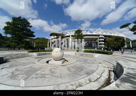 Foto IPP/Roberto Ramaccia Roma 5/05/2021 Stadio Olimpico pre Euro 2020-2021 Nella foto la fontana del globo con i mosaici e lo stadio olimpico sullo Foto Stock