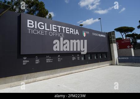 Foto IPP/Roberto Ramaccia Roma 5/05/2021 Stadio Olimpico pre Euro 2020-2021 Nella foto la nuova biglietteria dello stadio olimpico in allestimento pe Foto Stock