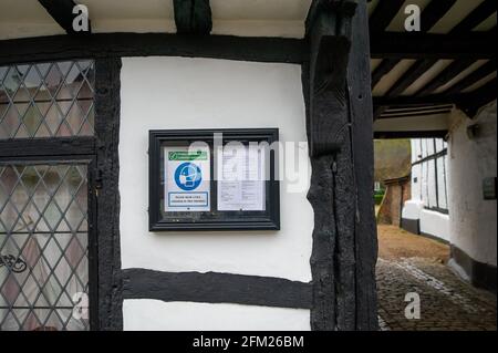 Old Amersham, Buckinghamshire, Regno Unito. 22 febbraio 2021. Il primo ministro Boris Johnson ha oggi delineato la tabella di marcia per l'Inghilterra che esce dal blocco Covid-19. Nel frattempo Old Amersham rimane molto tranquilla, come la gente ha prestato attenzione al governo Covid-19 Lockdown consigli per rimanere a casa. Credito: Maureen McLean/Alamy Foto Stock