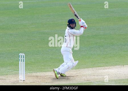 Steven Croft in batting azione per Lancashire durante Essex CCC vs Lancashire CCC, Specsaver County Championship Division 1 Cricket al Cloudfm Cou Foto Stock