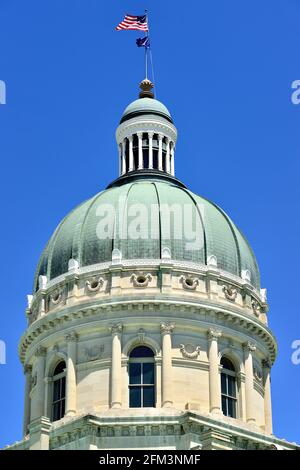 Indianapolis, Indiana, Stati Uniti. La cupola del Campidoglio dello stato dell'Indiana a Indianapolis. Foto Stock