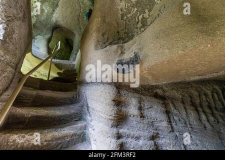 Iwatani Kannon-do è un tempio di caverna a Chiba che si dice sia stato scolpito dal rockface di arenaria da Gyoki in un giorno. Fa parte di Seigon- Foto Stock