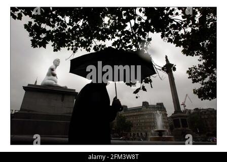 Marc Quinn ALISON INCINTA installato su Trafalgar Square Fouth Plinto pic David Sandison 15/9/2005 Foto Stock